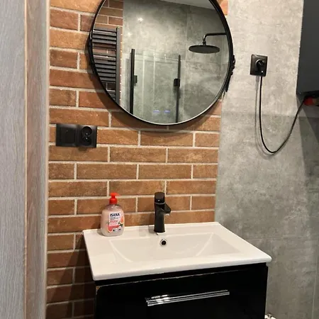 Appartement Raciborska Royal - Miejsce Parkingowe Na Parkingu Strzezonym