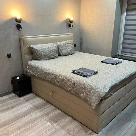 Raciborska Royal - Miejsce Parkingowe Na Parkingu Strzeżonym * Gliwice