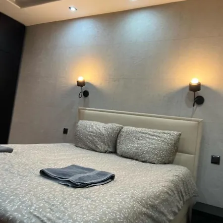 Apartament Raciborska Royal - Miejsce Parkingowe Na Parkingu Strzeżonym *