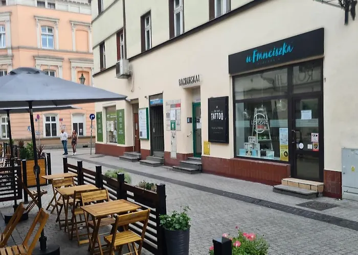 Raciborska Royal - Miejsce Parkingowe Na Parkingu Strzezonym * Gliwice