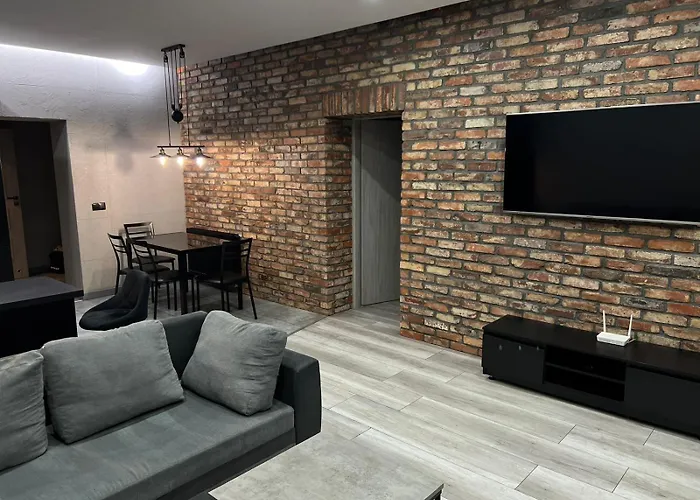 Lägenhet Raciborska Royal - Miejsce Parkingowe Na Parkingu Strzezonym *