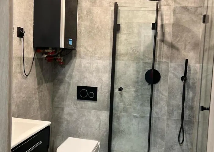 Raciborska Royal - Miejsce Parkingowe Na Parkingu Strzezonym *