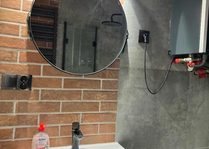 Raciborska Royal - Miejsce Parkingowe Na Parkingu Strzezonym *