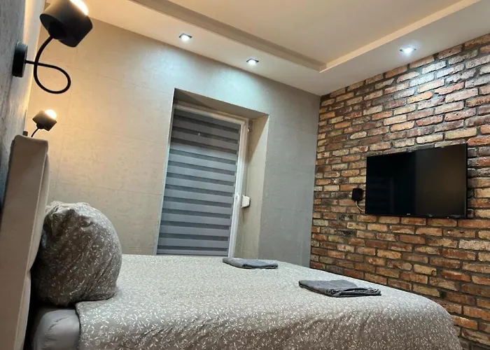 Raciborska Royal - Miejsce Parkingowe Na Parkingu Strzezonym *